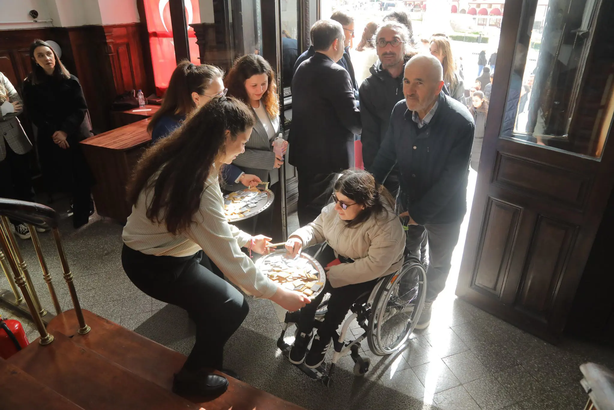 Edirne Belediyesi’nde Bayramlaşma: Başkan Gencan Personelle Buluştu galeri görseli
